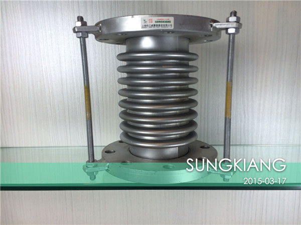 上海淞江不銹鋼波紋補償器優點有哪些