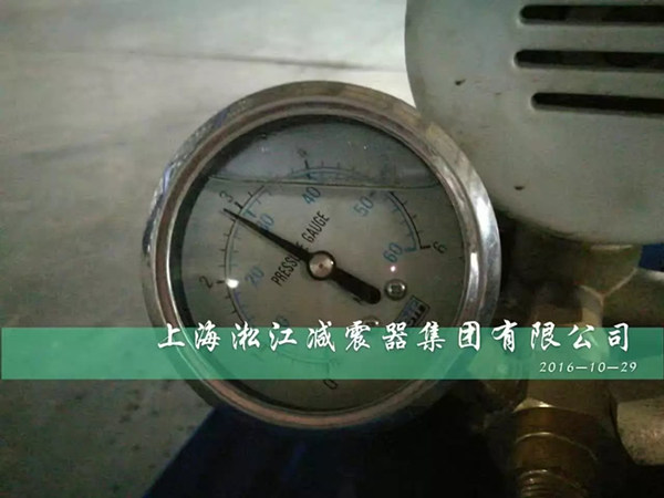 上海淞江DN300橡膠接頭壓力檢測