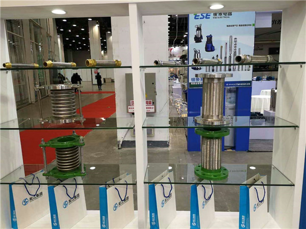 DN1600的橡膠接頭價格多少錢,結構長度是350mm