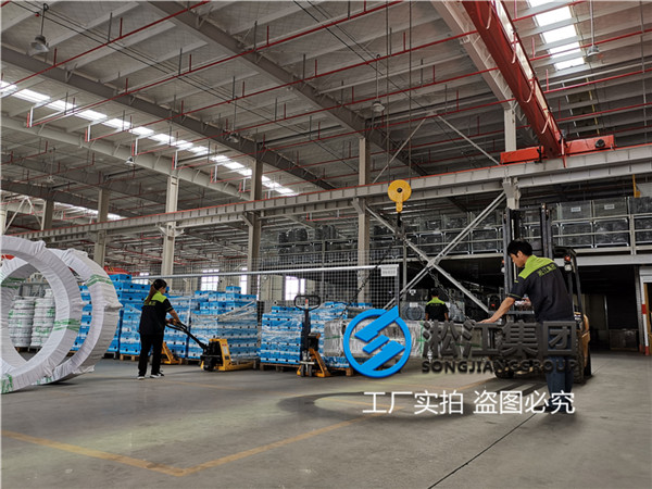 伊春市廢水處理DN800德標(biāo)耐酸堿可曲撓橡膠接頭圖片，錦綸簾子布